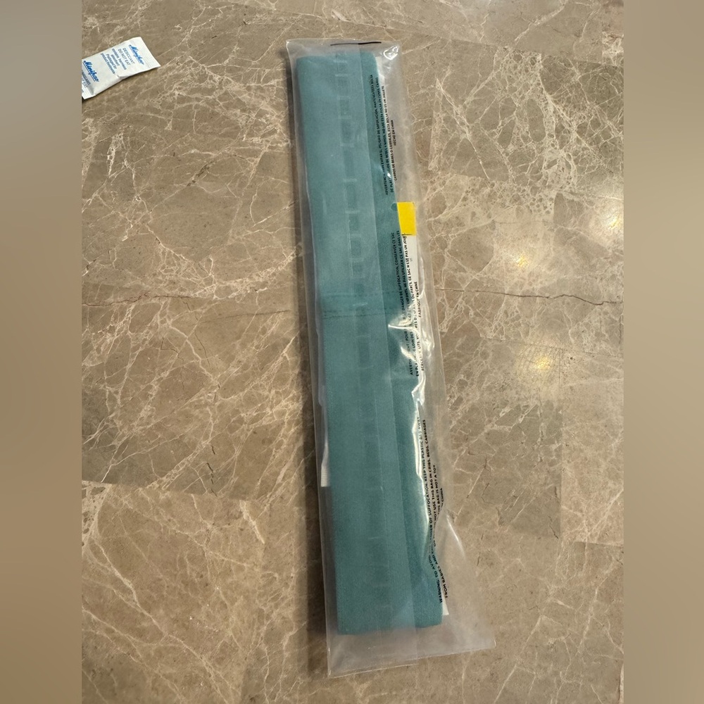 ELASTIC HEADBAND WITH BUTTONHOLES - Picture 4 of 4